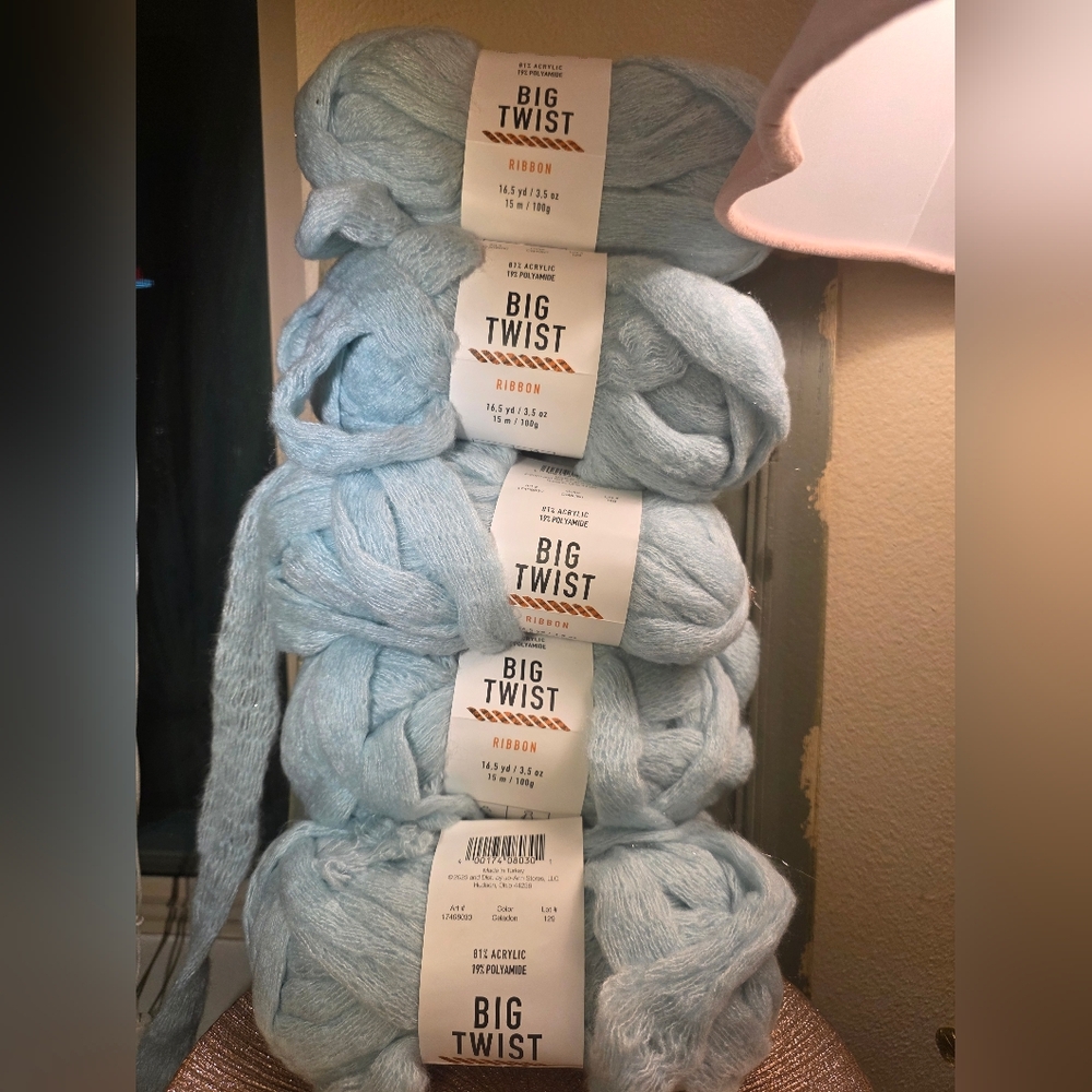 Big Twist Ribbon Yarn -Celadon  (5)